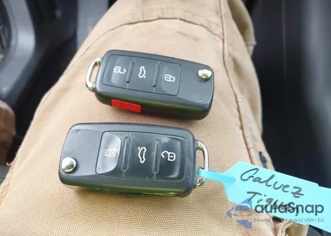 2017 Volkswagen Tiguan 2.0T/2.0T S from USA, damaged, VIN WVGAV7AX7HK046852